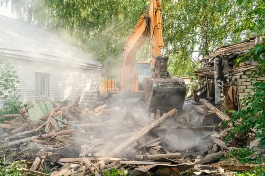 Essential Equipment Used In Demolition Services For Landscaping in Phoenix, AZ